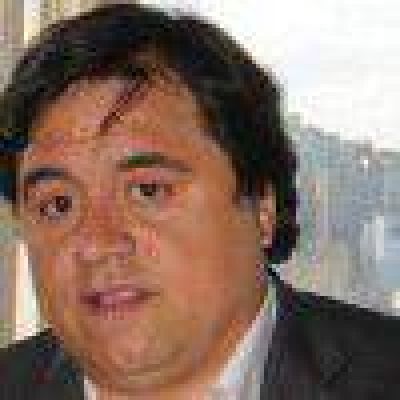 Iriart anunci� el comienzo de obra en el ex Nacional 