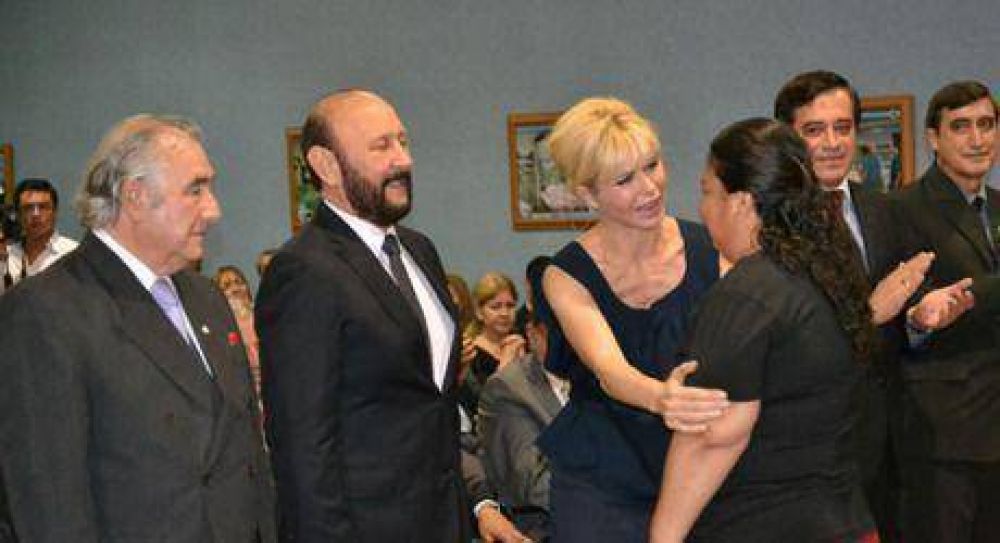 Insfr�n comparti� el trasplante renal n�mero cien en el HAC