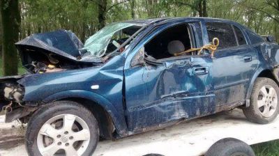 Despiste, choque y vuelco de un joven de Catril�