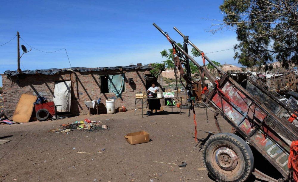 P�rez propuso crear un observatorio de la pobreza en Mendoza