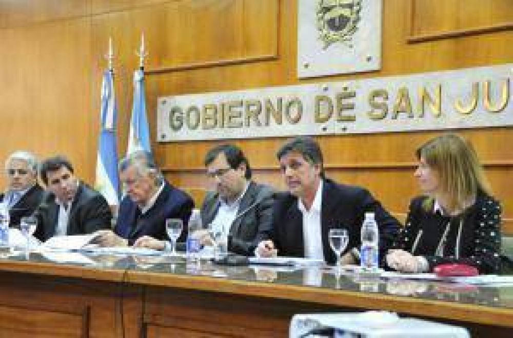 Ley para pymes, en 7 d�as, a Diputados