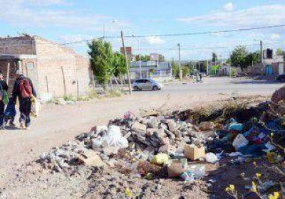 Ya no saben c�mo combatir los basurales en la ciudad 
