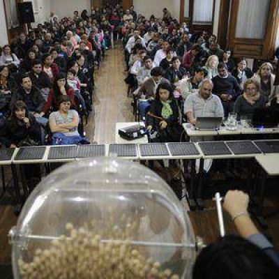Se sortearon las primeras vacantes para los colegios de la UNLP