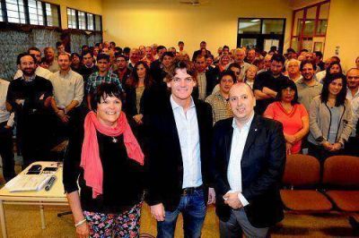 Ya entrenan a los nuevos maestros de emprendedores