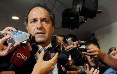 El Gobernador critic� a los que buscan hacer pol�tica de cualquier manera y aprovechan el dolor
