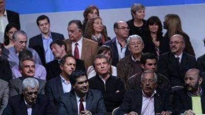 La lista del FpV: �La lapicera la tiene Cristina�