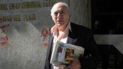 JOSE LUIS PONSICO La pasi�n por la p(ol�tica)elota