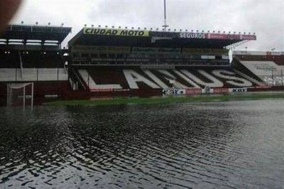 DESTACADO TRABAJO DE DEFENSA CIVIL EN LAN�S ANTES Y DURANTE EL TEMPORAL