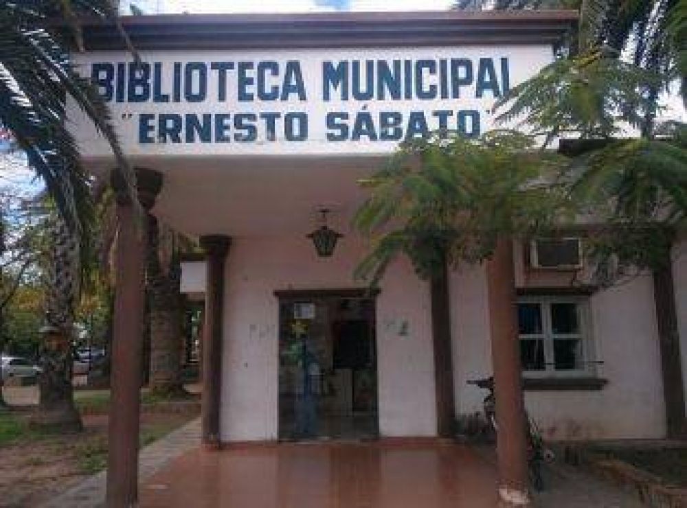 Violentaron una ventana de Biblioteca Municipal y robaron objetos de valor