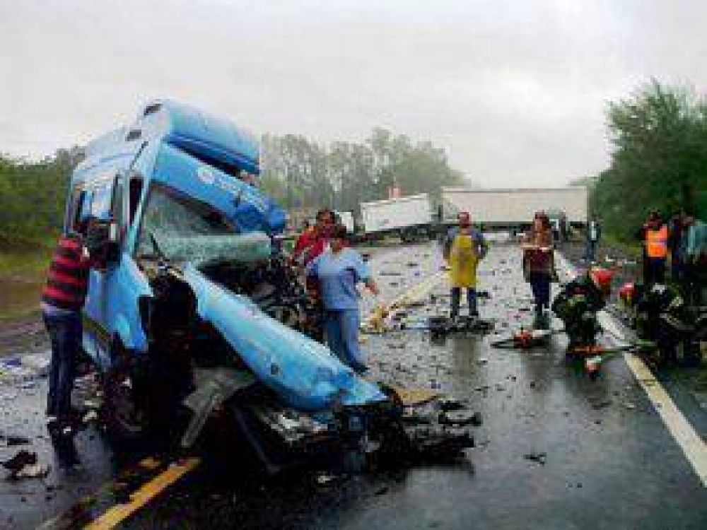 Ampliamos: Una persona en grave estado por un accidente en la Ruta 5