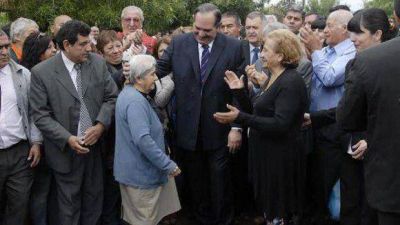 �La prioridad es pagar dos sueldos y medio en diciembre�