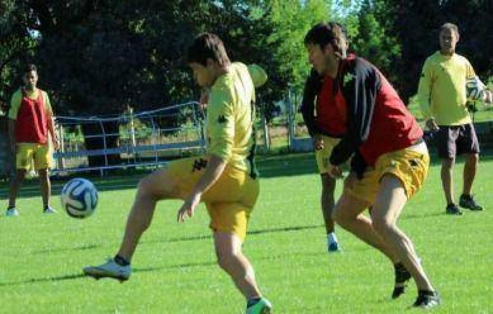 Santamarina pretende imponerse ante el l�der