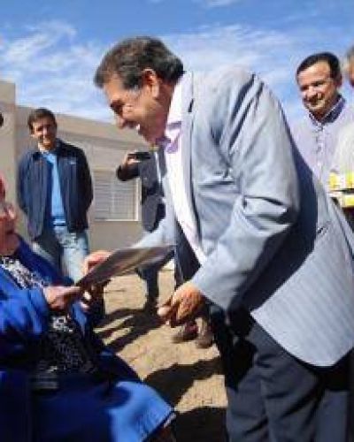�Somos el gobierno que m�s viviendas entreg� en la historia riojana�