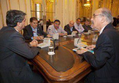 Petroleros parar�an ma�ana 