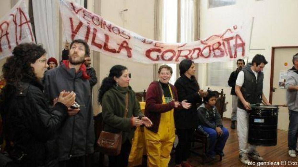 La CCC redobla apuesta y pide renuncia de funcionaria