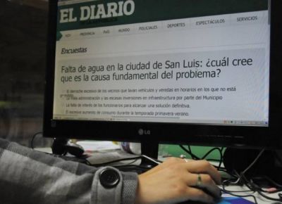 Para los vecinos, la falta de agua es culpa de la Comuna