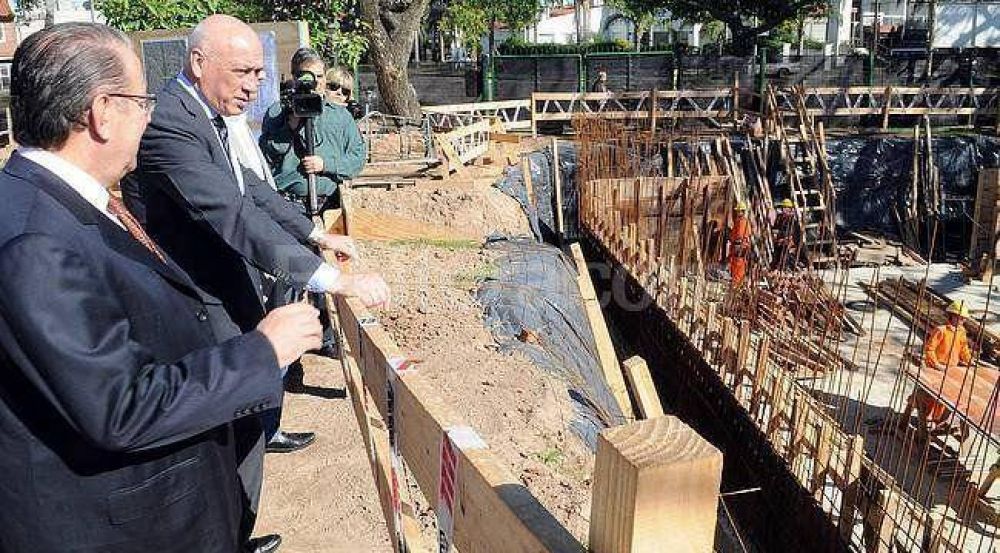 Avanza la obra del desag�e Llerena