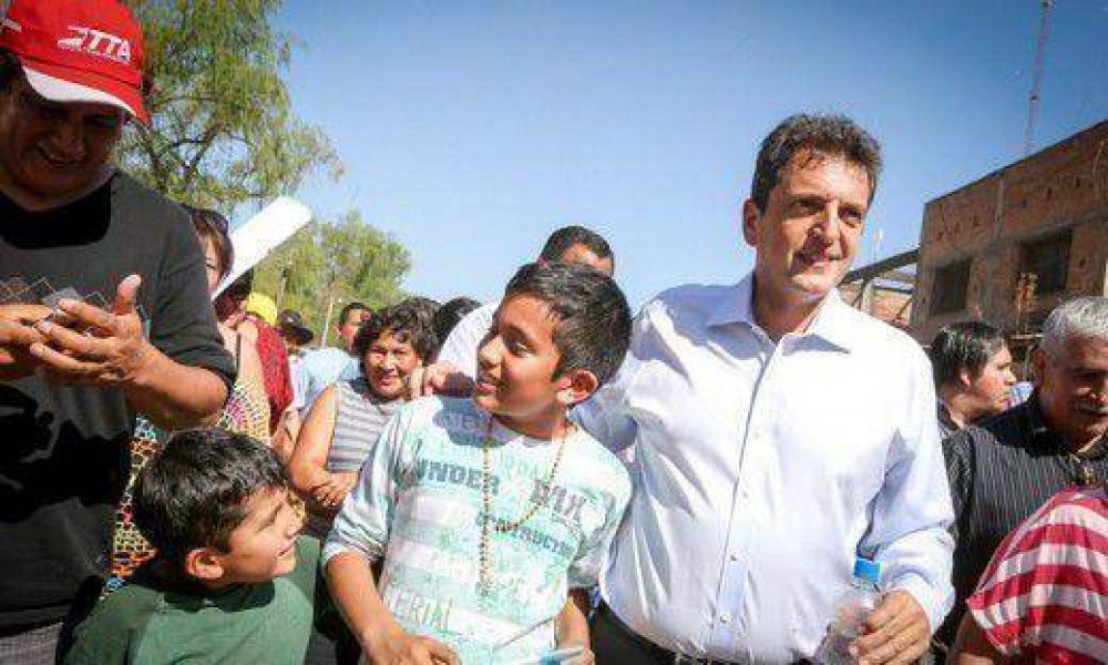 Distanciado de De la Sota, Massa busca nuevos aliados