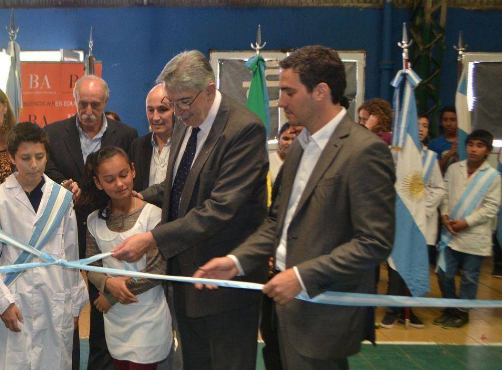 Santiago Cafiero inaugur el primer Centro de Educacin Fsica Provincial en San Isidro