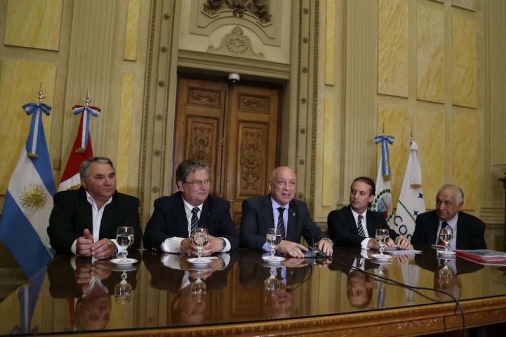 �La provincia de Santa Fe podr� vincularse estrat�gicamente con el escenario internacional�