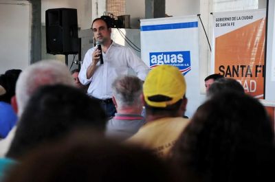 Comenz� la obra de cloacas para 1.600 familias de Barranquitas y Villa del Parque