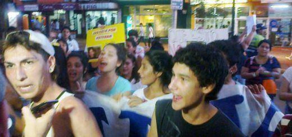 Se movilizaron en Eldorado para pedir justicia por la muerte de Esteban Peralta