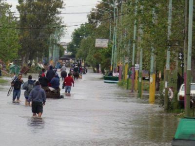 Temporal: Ya no quedan evacuados en Quilmes y lentamente se normaliza la situaci�n en los barrios
