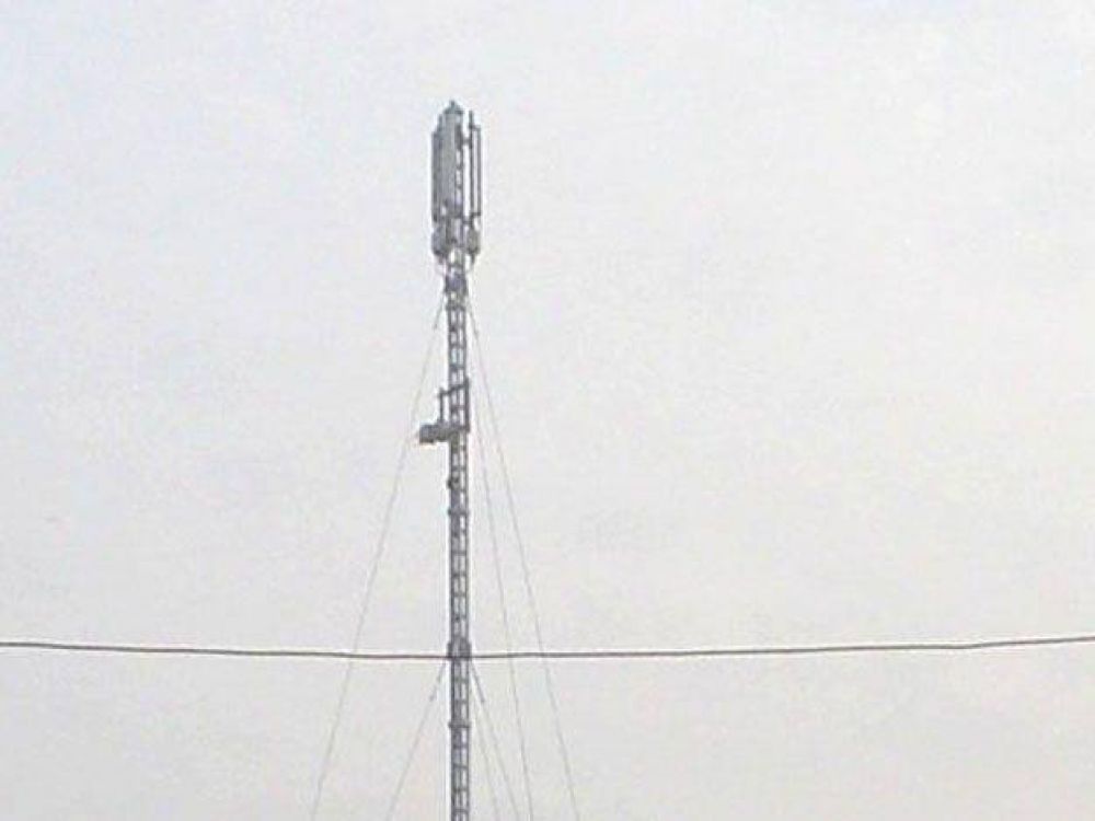 Vecinos rechazaron la instalaci�n de antenas clandestinas en Ciudad