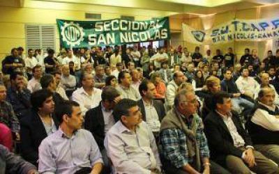 San Nicol�s: Con el apoyo de 30 gremios, lanzaron la Mesa Sindical 