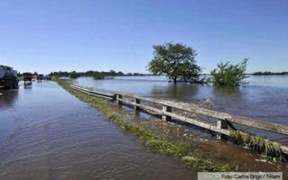 San Antonio de Areco: A�n quedan 1.200 evacuados por el temporal