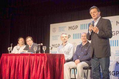 Firmaron la promulgaci�n de la ordenanza para la creaci�n de la Polic�a Local