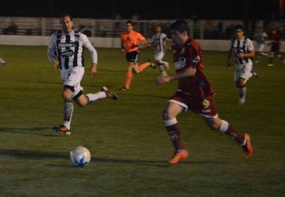 Talleres venci� a Defensores y lo obliga a jugar una final con Tiro