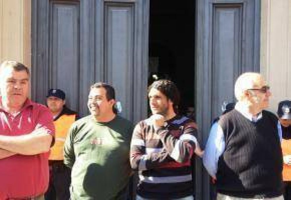 Mesa de Relaciones Laborales: La reuni�n fue reprogramada para ma�ana jueves