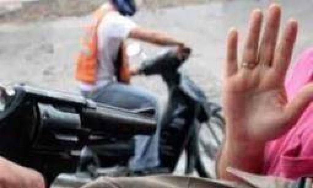 Motochorros arrebatan cartera con una indemnizaci�n de 80 mil pesos