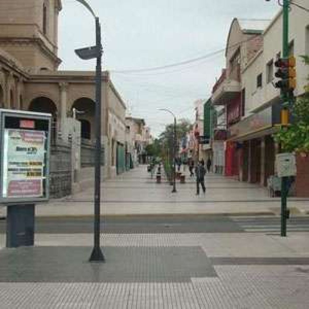 El municipio sigue sin dar respuesta al reclamo comercial por las peatonales