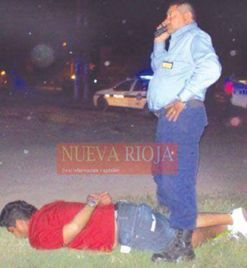 Dos delincuentes detenidos en espectacular persecuci�n policial