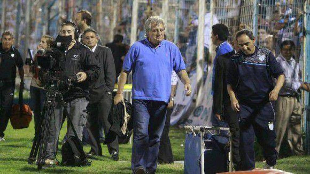 El �Decano� no reacciona y sigue perdiendo cr�dito