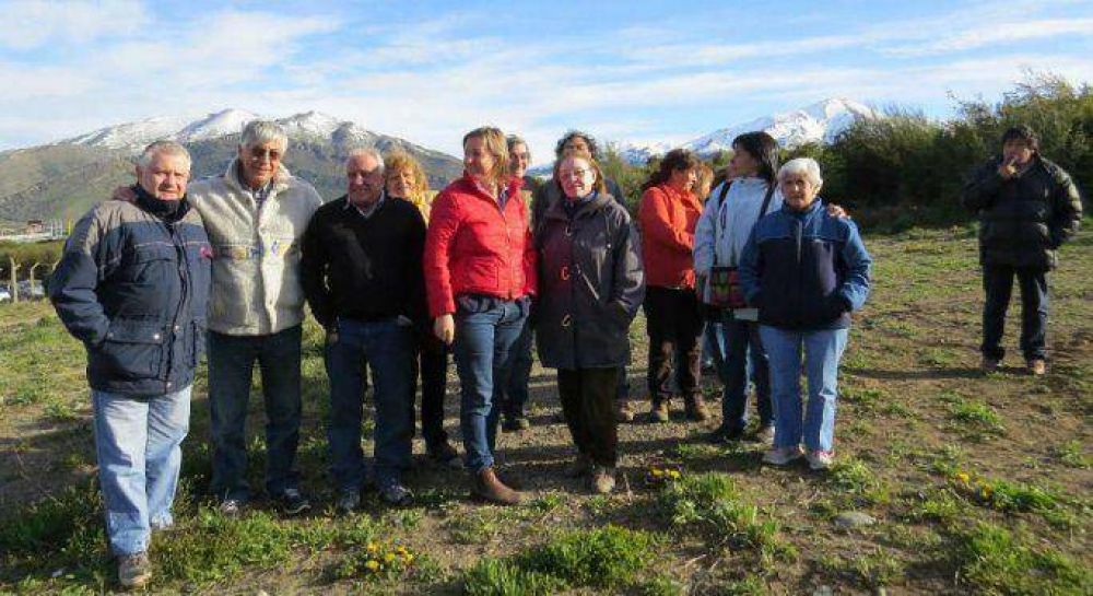 Municipio cedi� predio para gimnasio y SUM en las 400 Viviendas