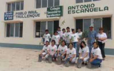 Escuelas secundarias de la Banda se sumaron al Programa �Plantando Futuro�