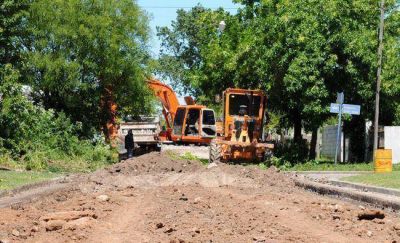 El Gobierno Municipal realiza trabajos previos a la pavimentaci�n en un sector de Villa Mayl�n