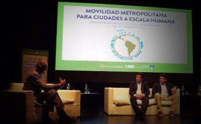Jorge Macri y Fernando Espinoza expusieron sobre sus ciudades