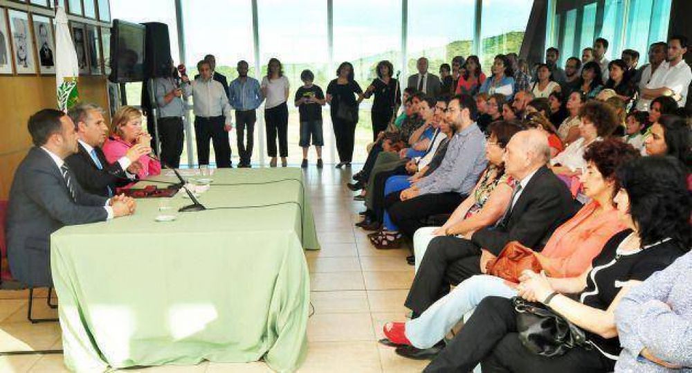 Poggi promulg� la Ley de creaci�n del Instituto Provincial de Evaluaci�n de la Calidad Educativa