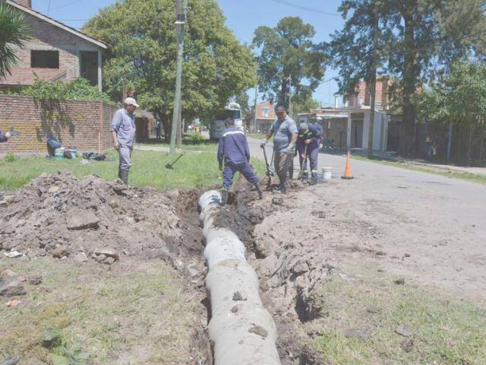 Bacheo y limpieza en los barrios