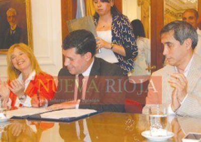 Buenos Aires cooperar� con el Gobierno riojano