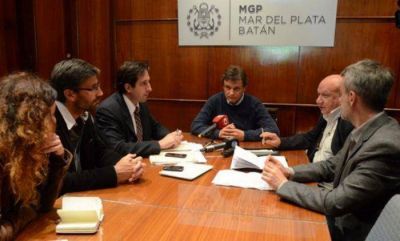 Binder brind� detalles sobre la formaci�n de la Polic�a Local