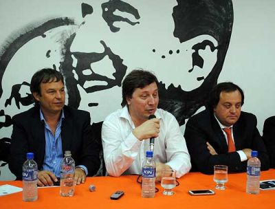 �El Fpv tiene internas, otros un apellido y siempre lo mismo�