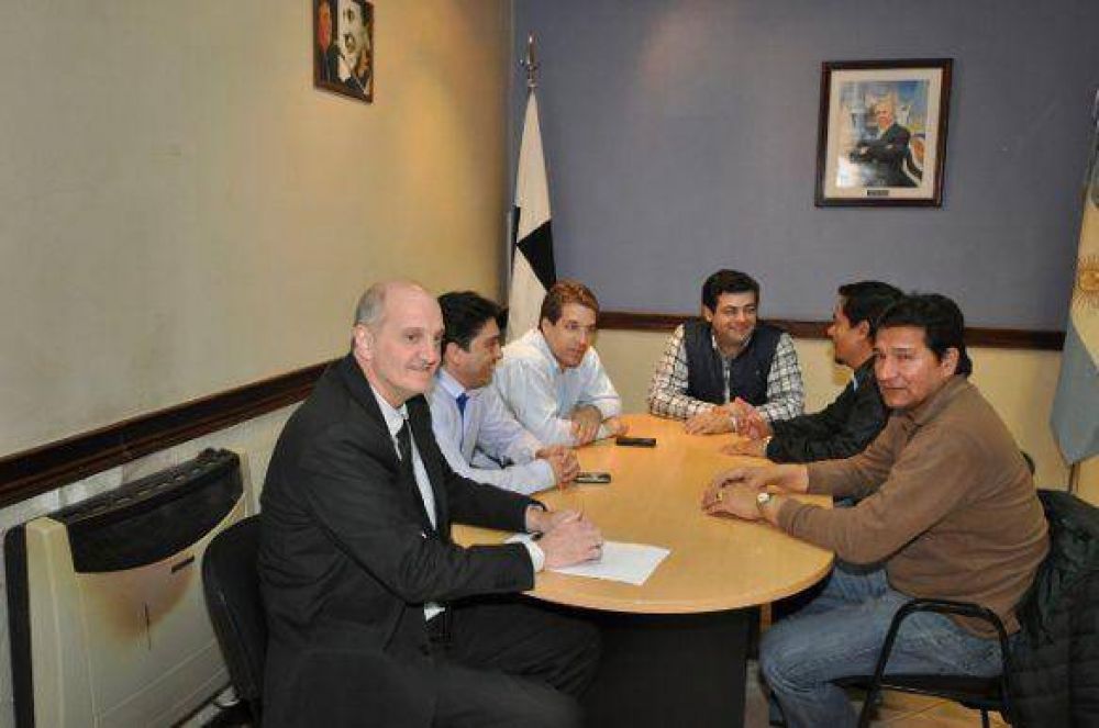 Mart�nez: �No se puede avanzar sin que no est�n los que est�n conduciendo esta municipalidad�