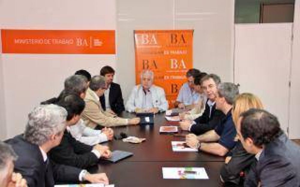 Luj�n: La Provincia subsidiar� puestos de trabajo afectados por el temporal