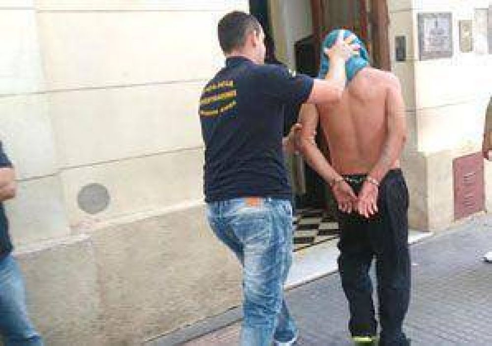 Dos detenidos por un robo en el barrio 9 de julio