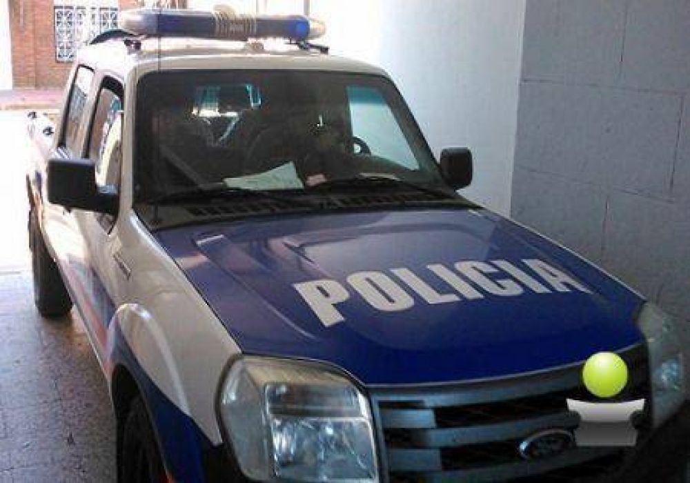 FUERON APREHENDIDOS DOS JOVENES ACUSADOS DE COMERCIALIZAR ESTUPEFACIENTES